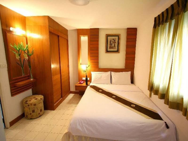 Pk Mansion Aparthotel Phuket Bagian luar foto