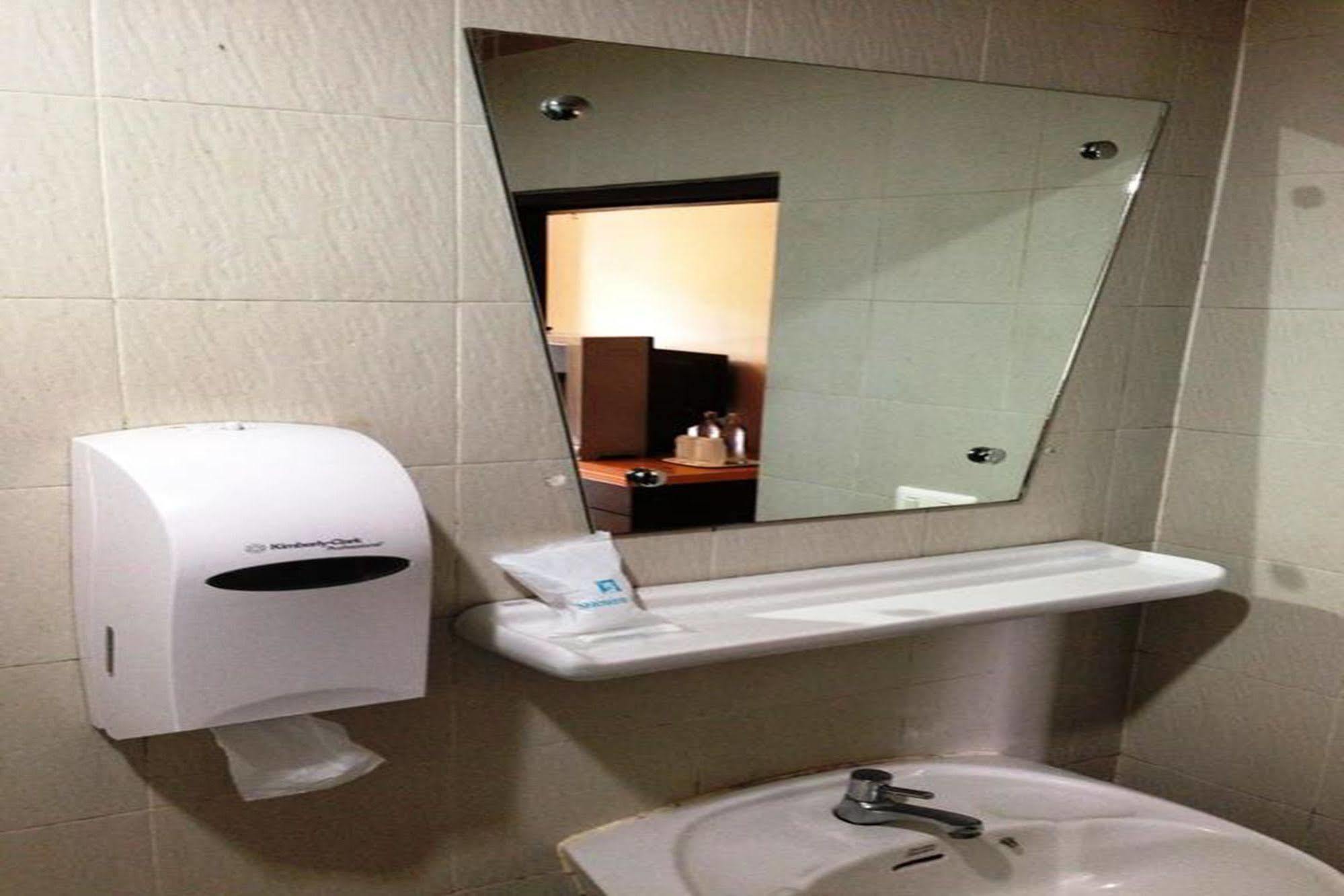 Pk Mansion Aparthotel Phuket Bagian luar foto