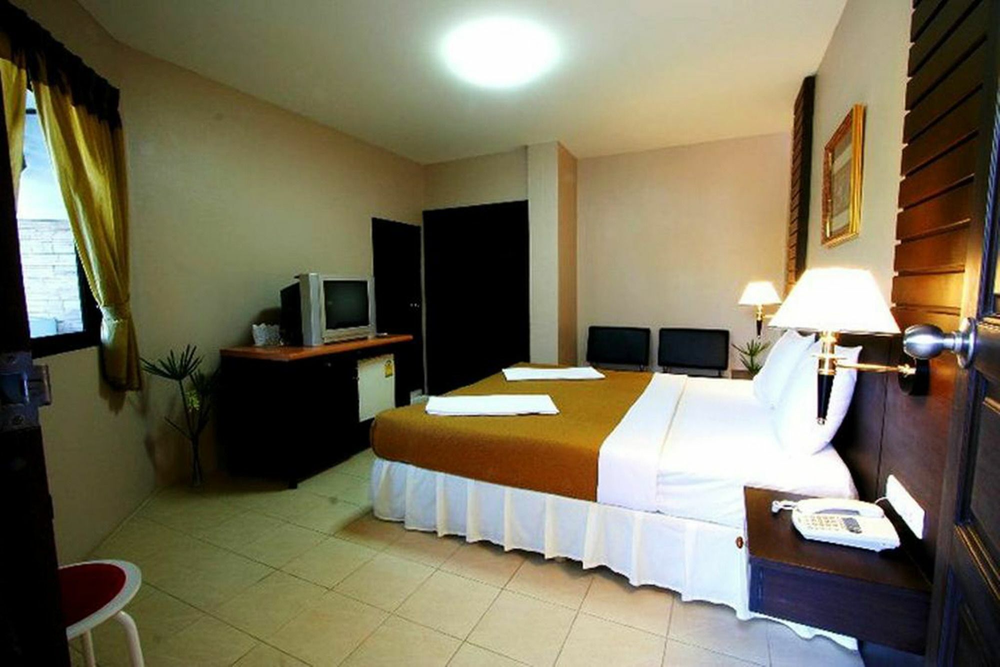 Pk Mansion Aparthotel Phuket Bagian luar foto
